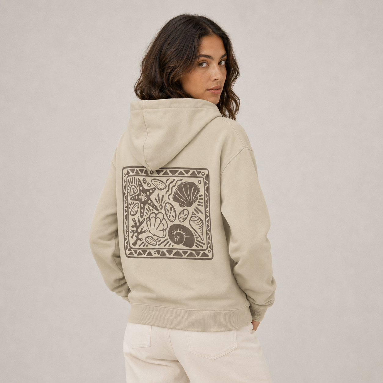 Seashell Party Hoodie Basic