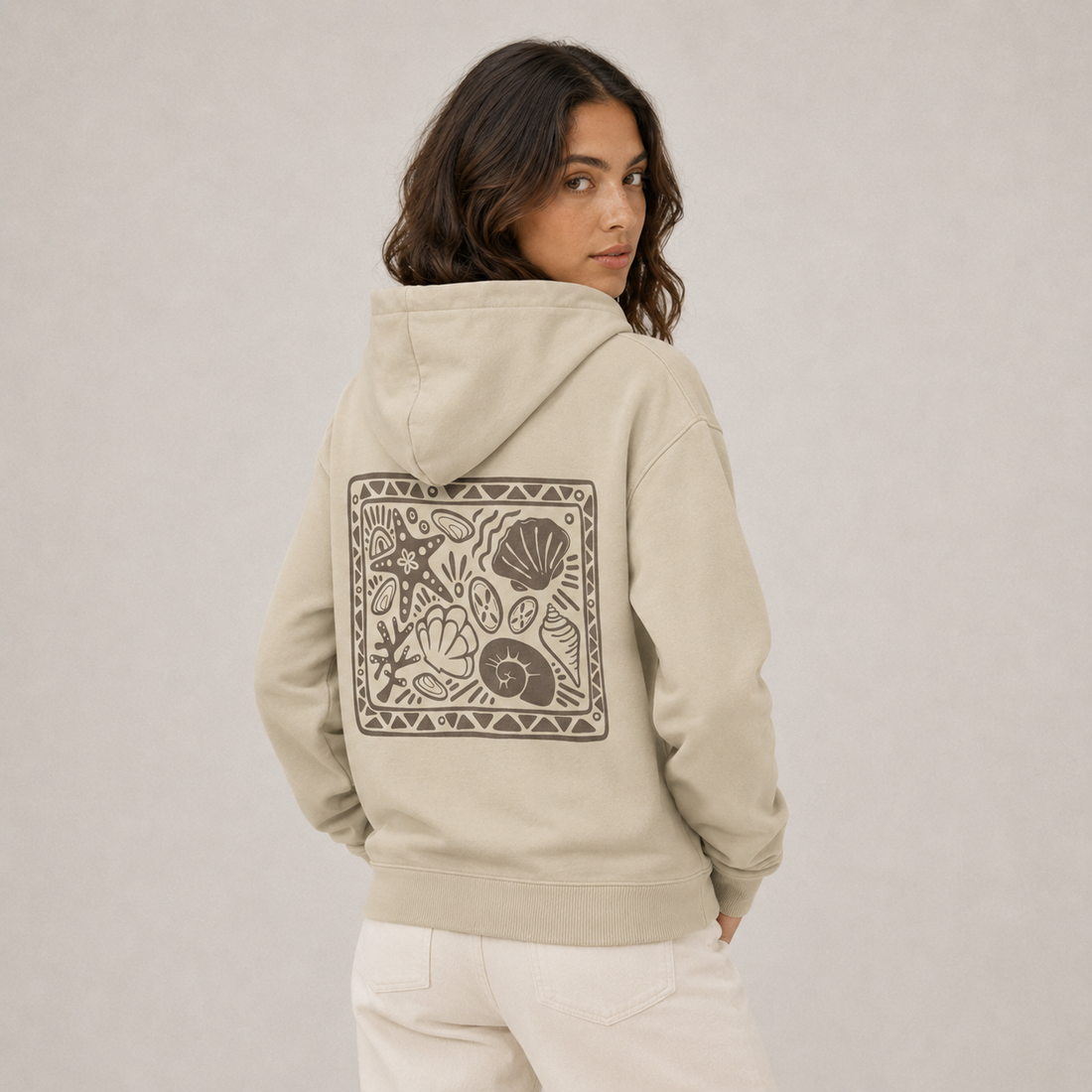 Seashell Party Hoodie Basic